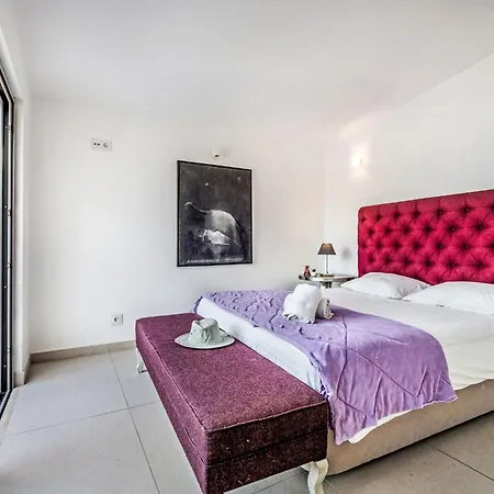 Ferienhaus V5 Vip By Interhome